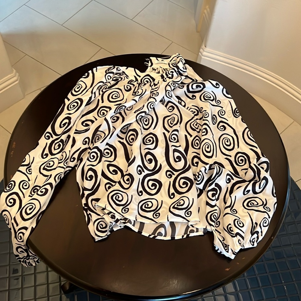 Rhode Blouse Size Medium